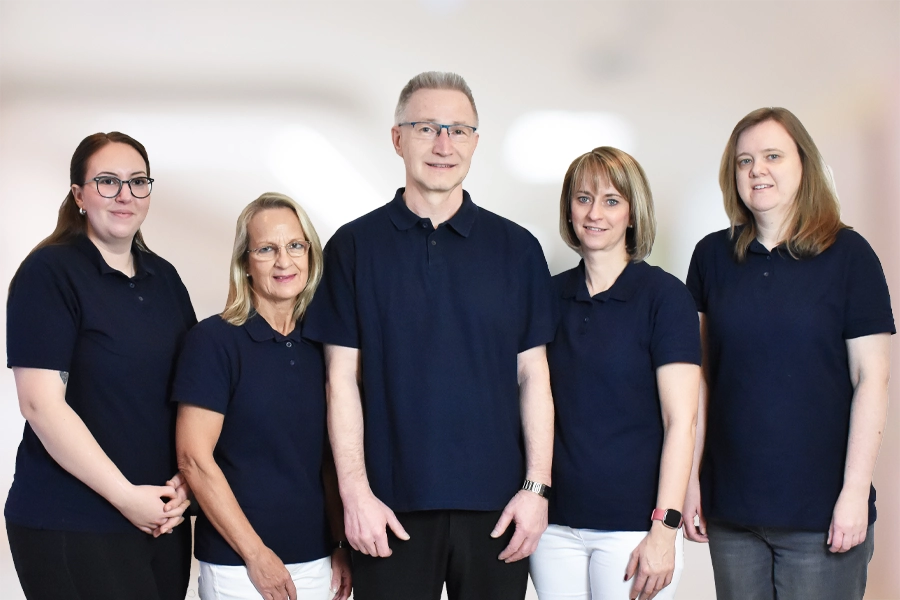 Dr. Pape und sein Team